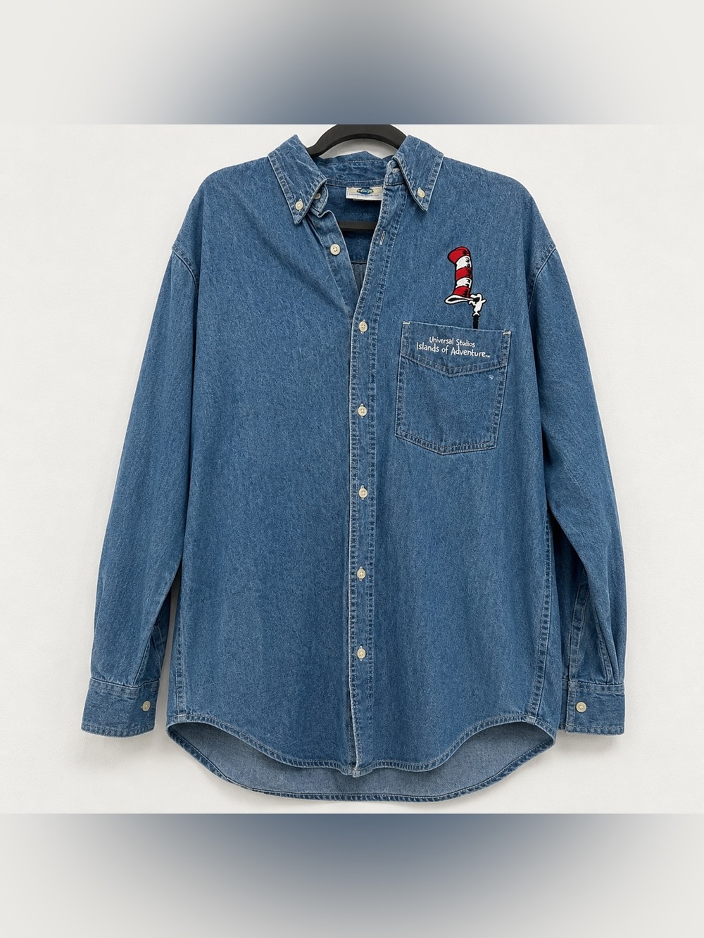 Universal Studios Cat in the Hat Denim Button Up Shirt Sz M Islands of Adventure